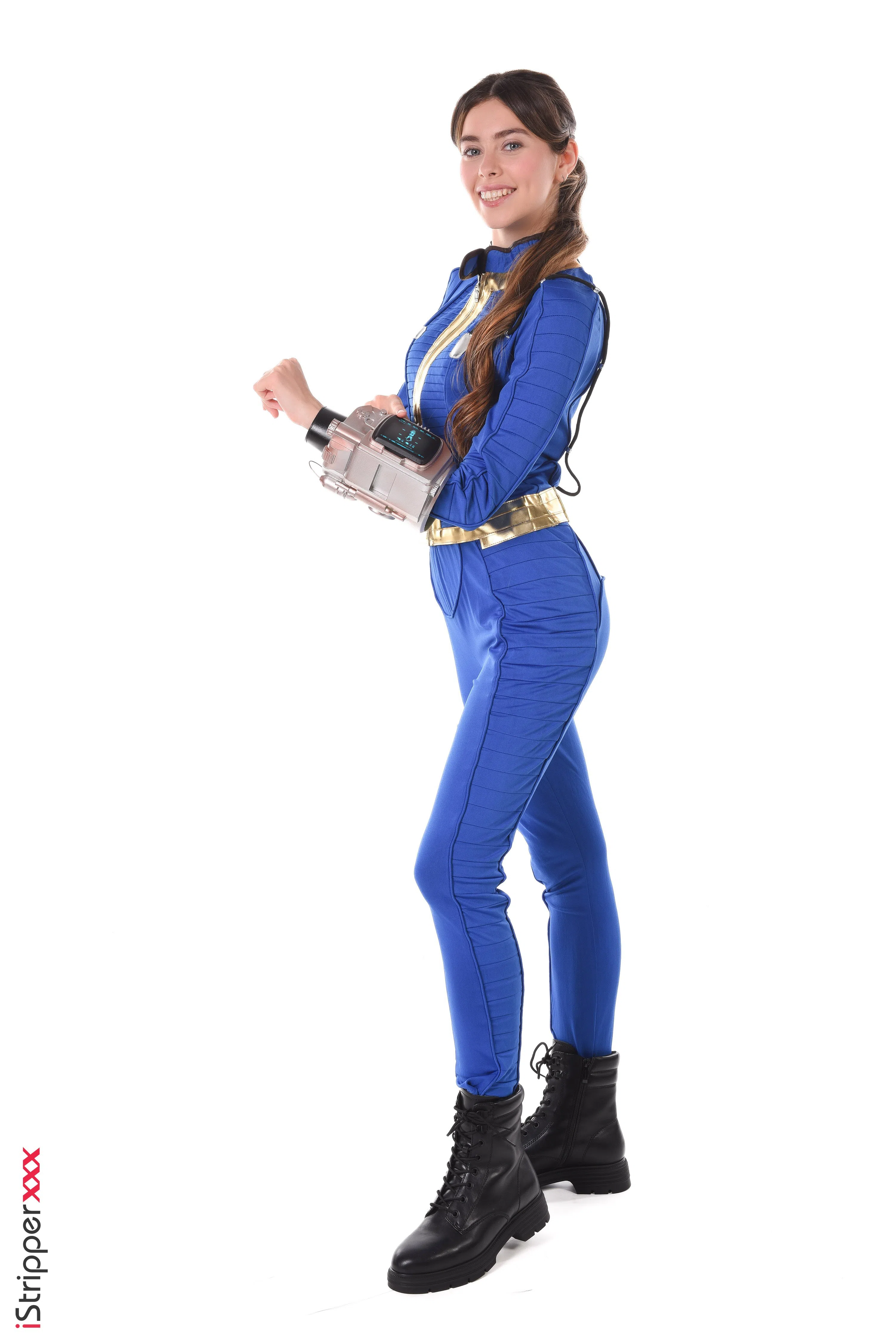alissa-foxy-istripper-168969 Of Page 1-4.webp