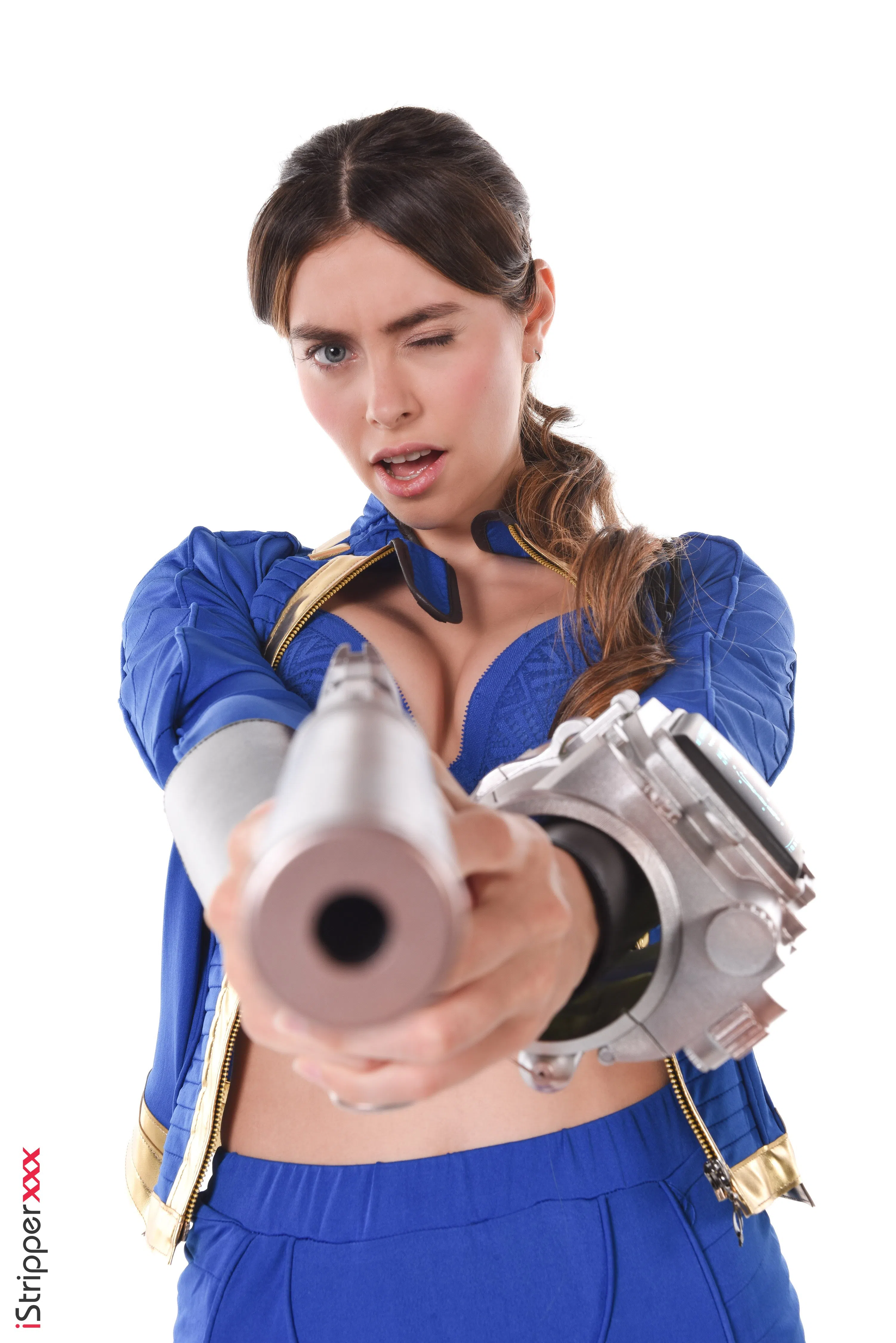 alissa-foxy-istripper-168969 Of Page 1-5.webp