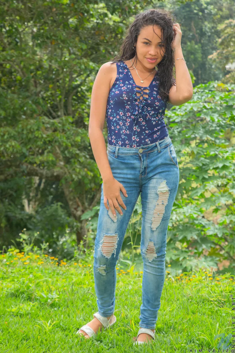kim-veliz-nubiles-2-25248 Of Page 1-1.webp