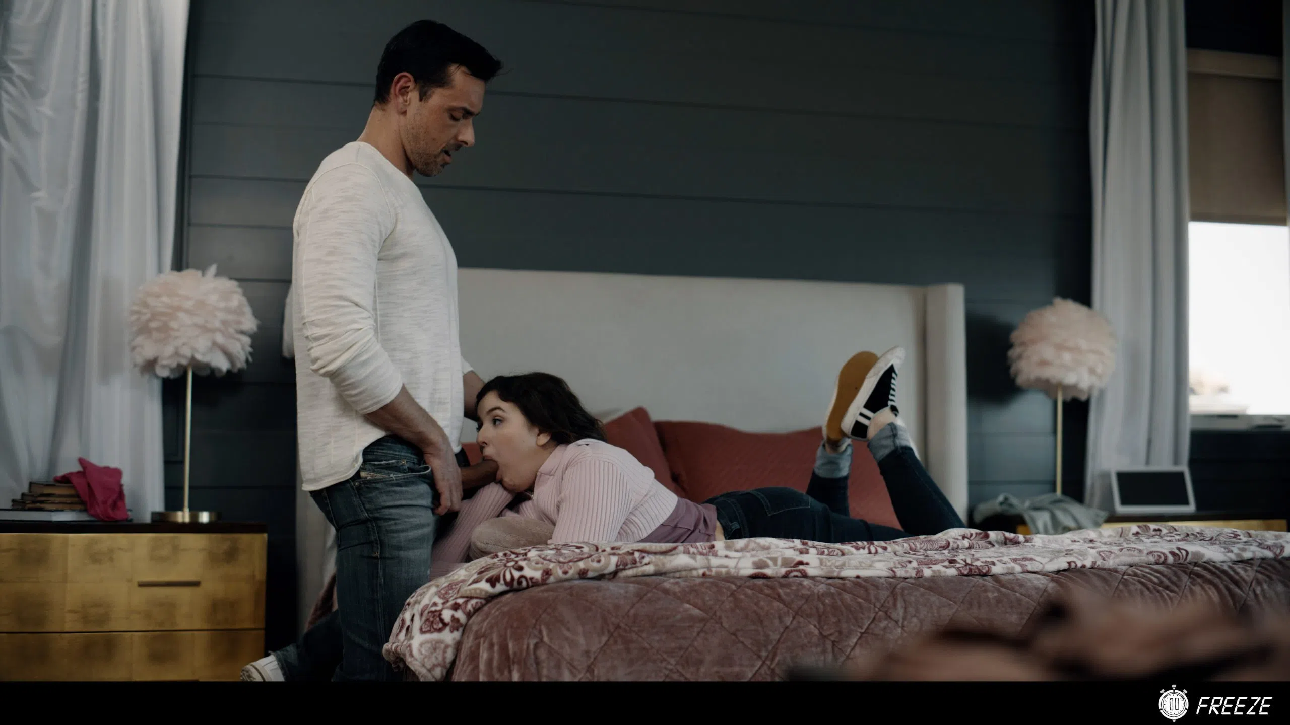 leana-lovings-freeze-xxx-157026 Of Page 1-3.webp