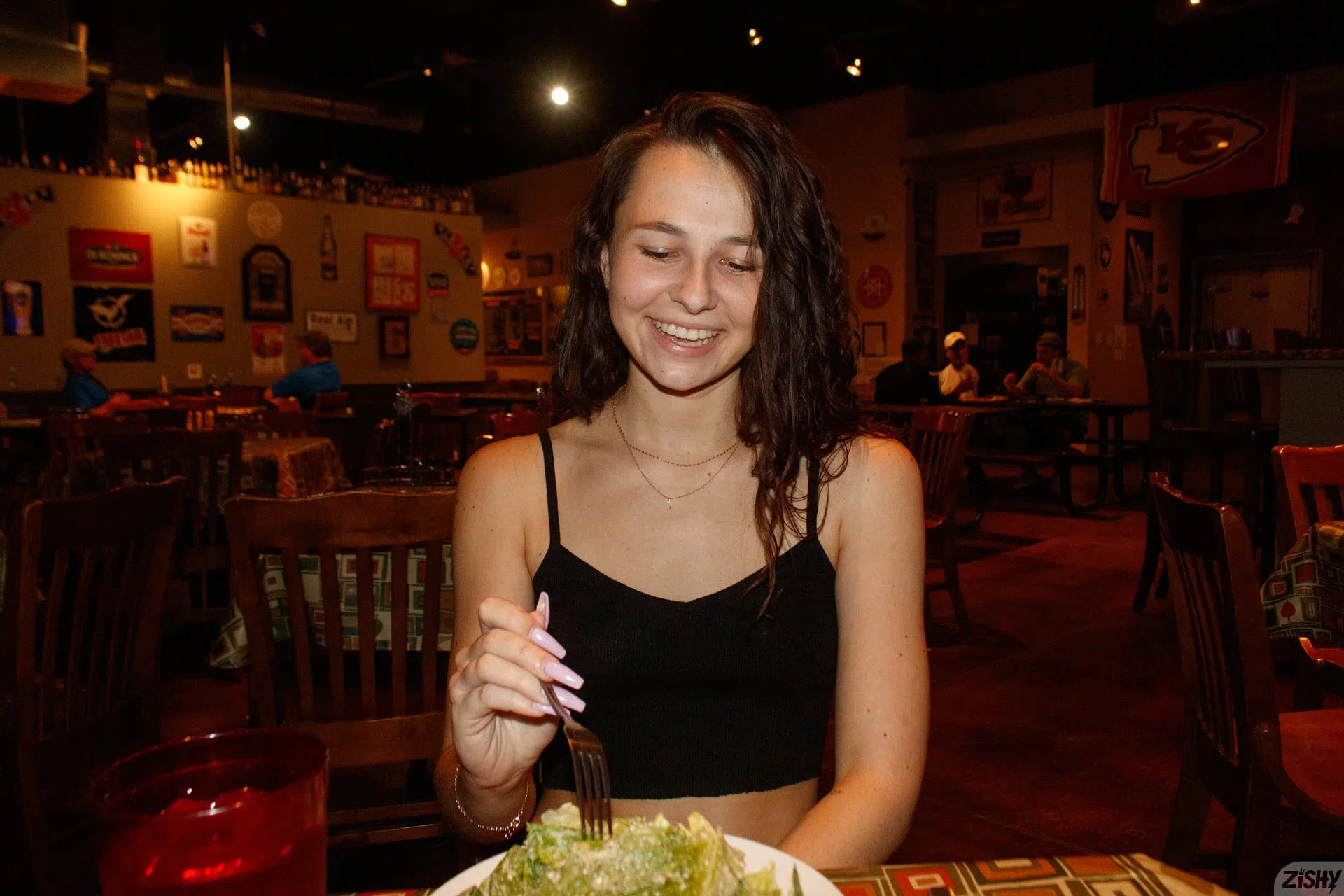 liz-jordan-can-handle-her-carbs-zishy-120129 Of Page 1-3.webp