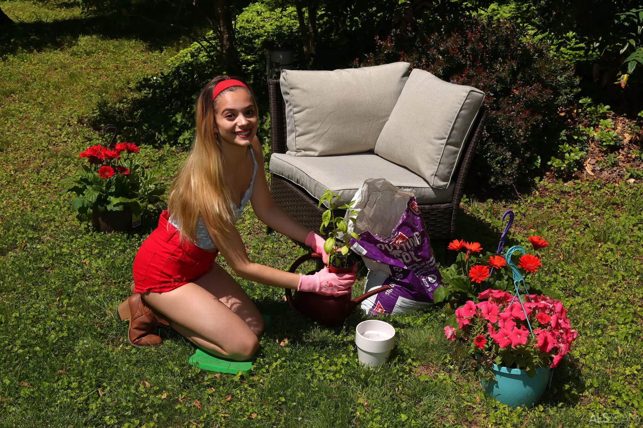 molly-little-als-scan-143288 Of Page 1-1.webp