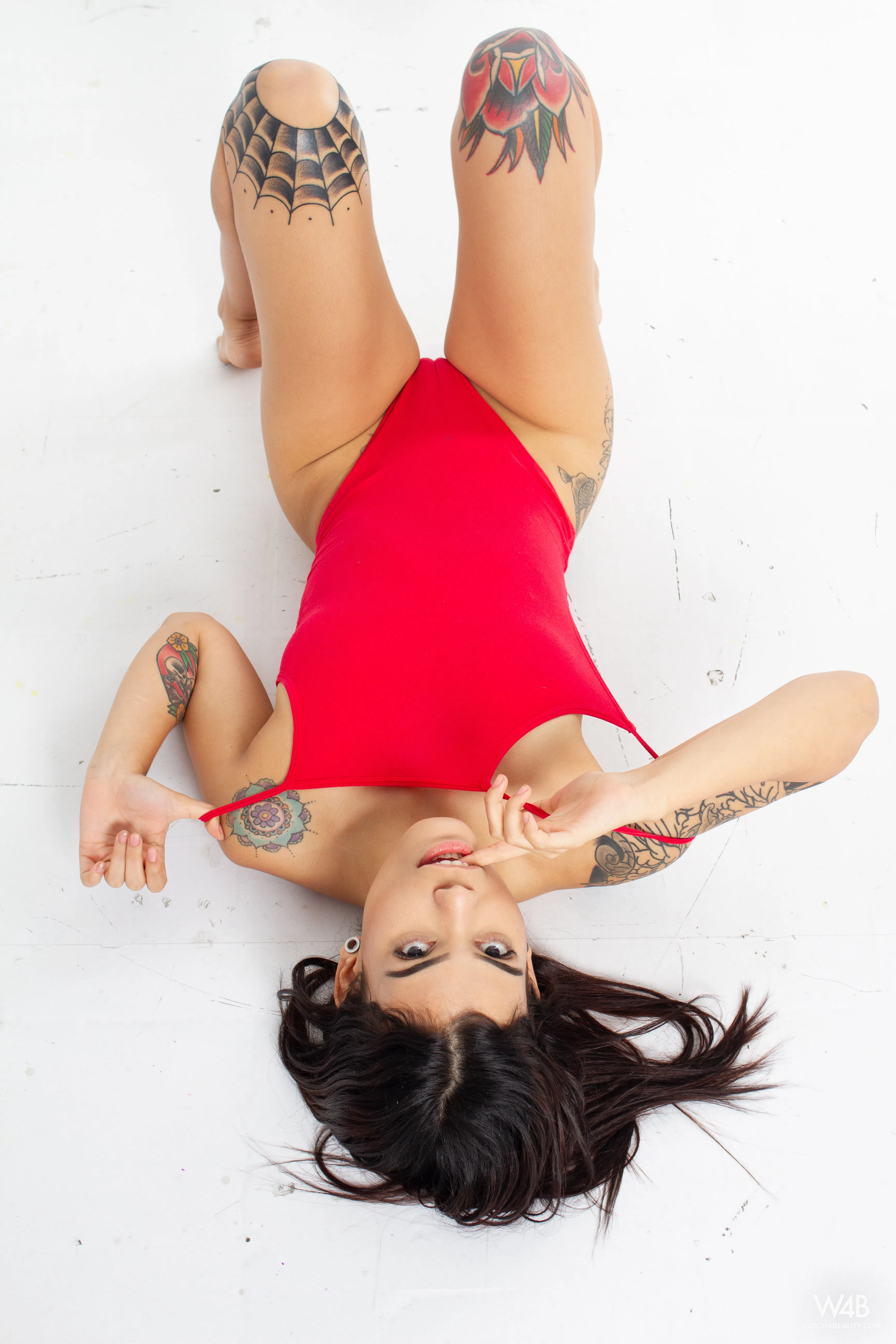 sofi-reyes-watch-4-beauty-78744 Of Page 2-6.webp