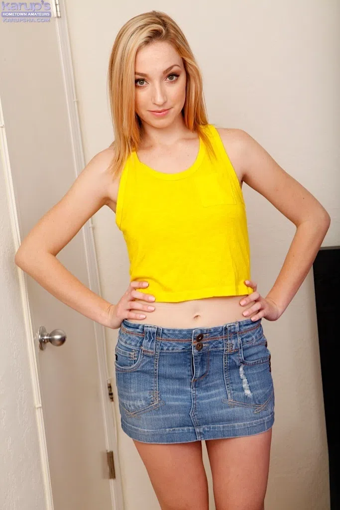 zoey-parker-karup-s-hometown-amateurs-5-13031 Of Page 1-1.webp