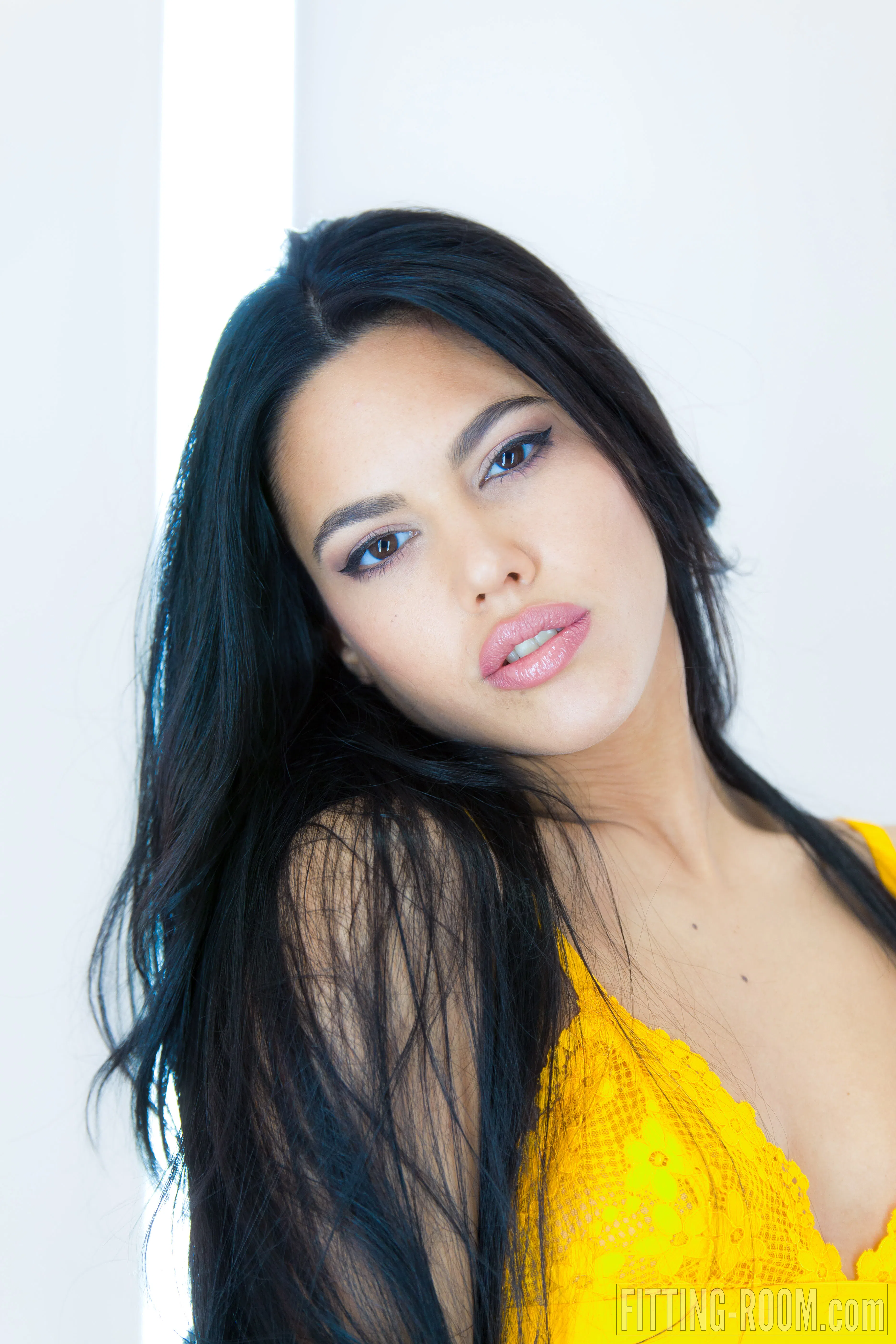 apolonia-lapiedra-fitting-room-76358 Of Page 1-1.webp