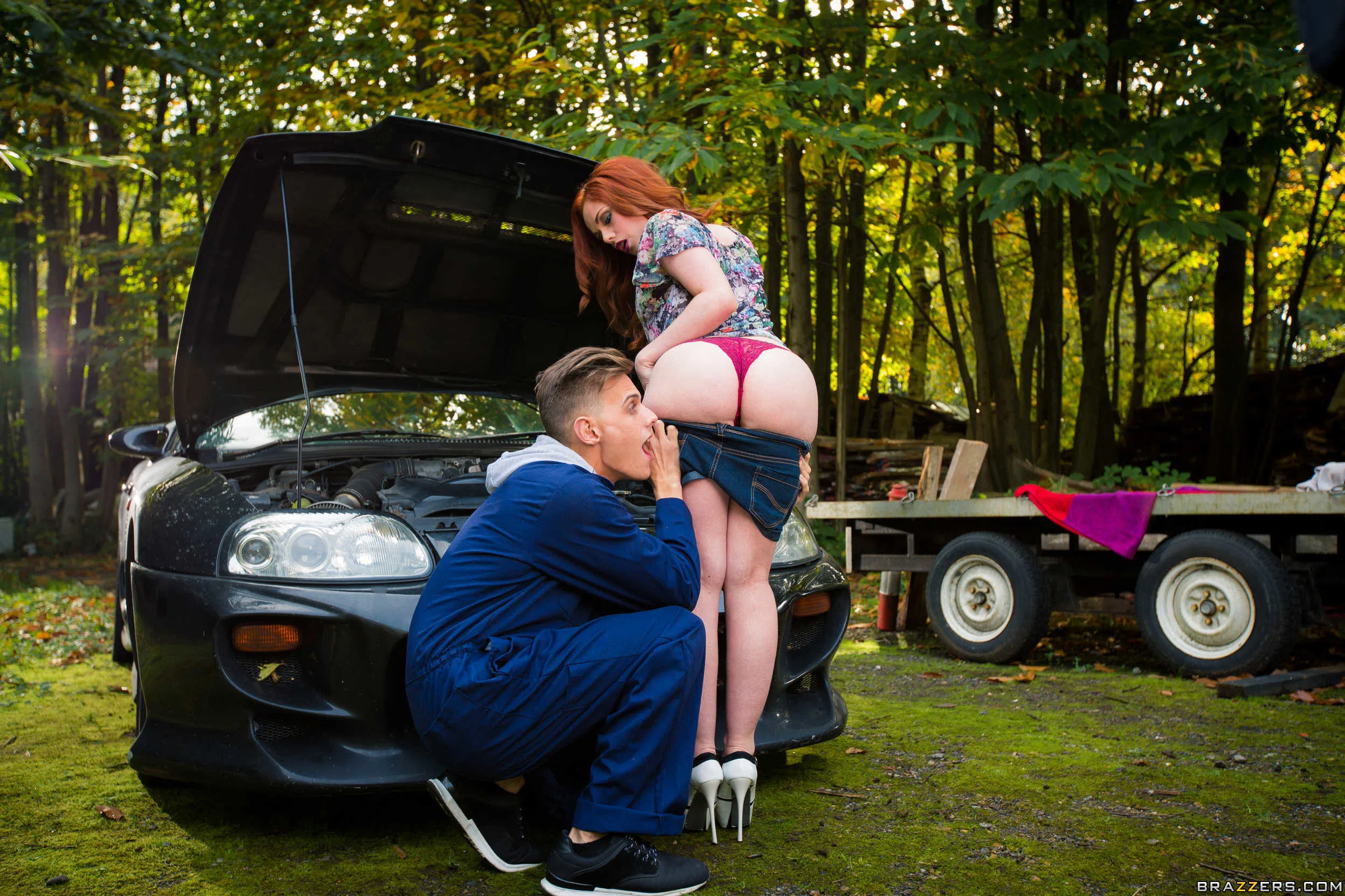 ella-hughes-big-butts-like-it-big-9520 Of Page 1-1.webp
