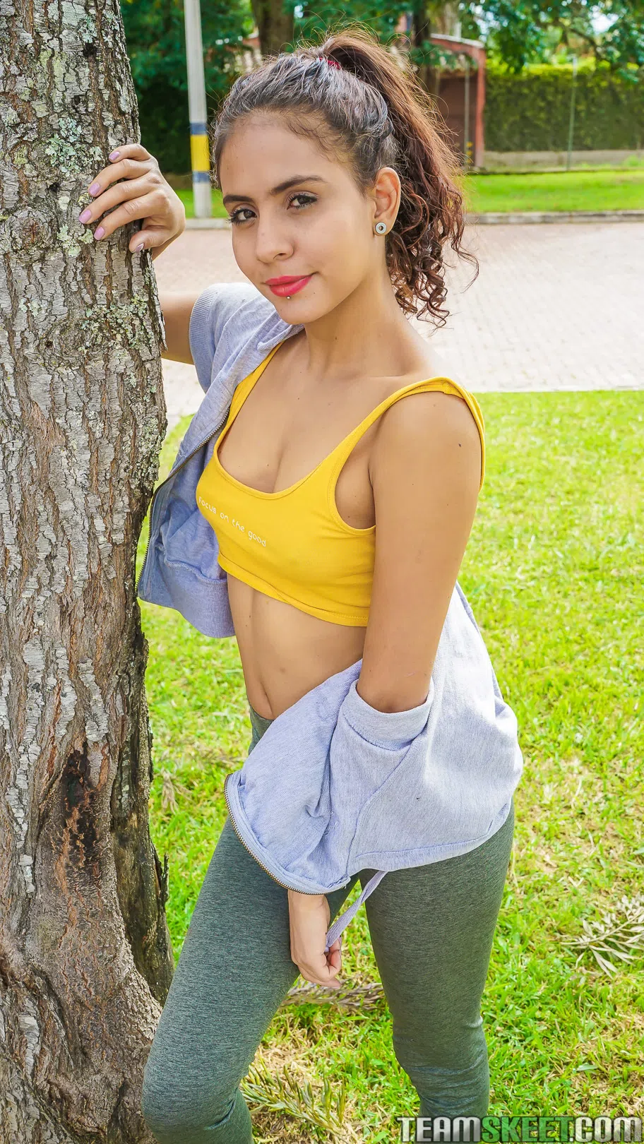 evelyn-suarez-oye-loca-63054 Of Page 1-2.webp