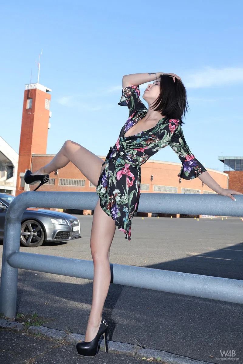 lady-dee-watch4beauty-44214 Of Page 1-1.webp