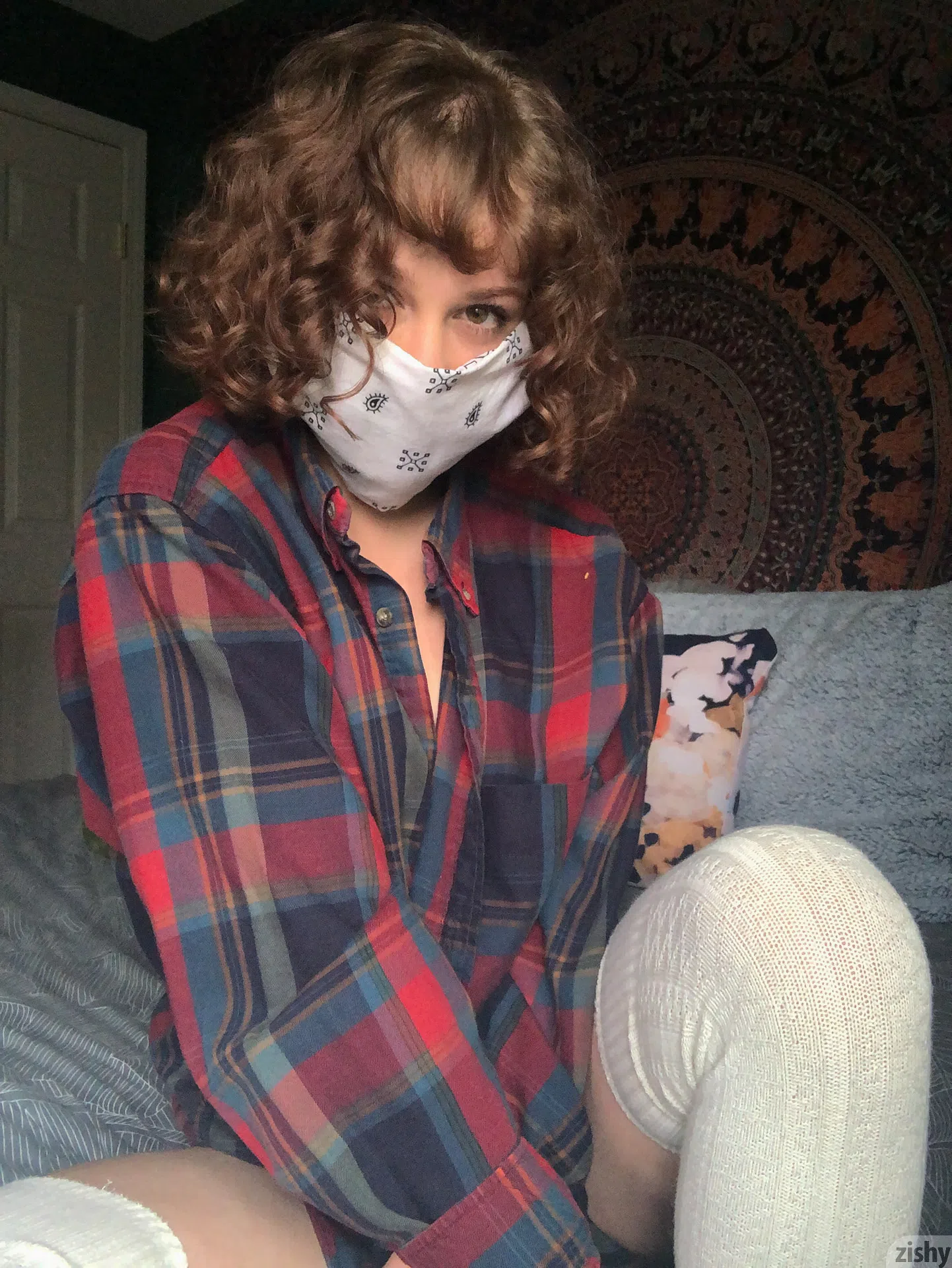 quarantined-contestant-13-zishy-77814 Of Page 1-1.webp