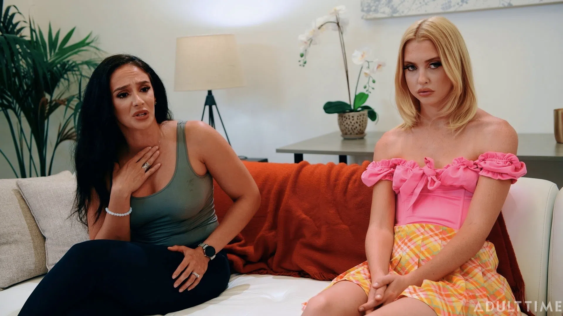 chloe-cherry-sheena-ryder-family-intervention-95719 Of Page 1-2.webp