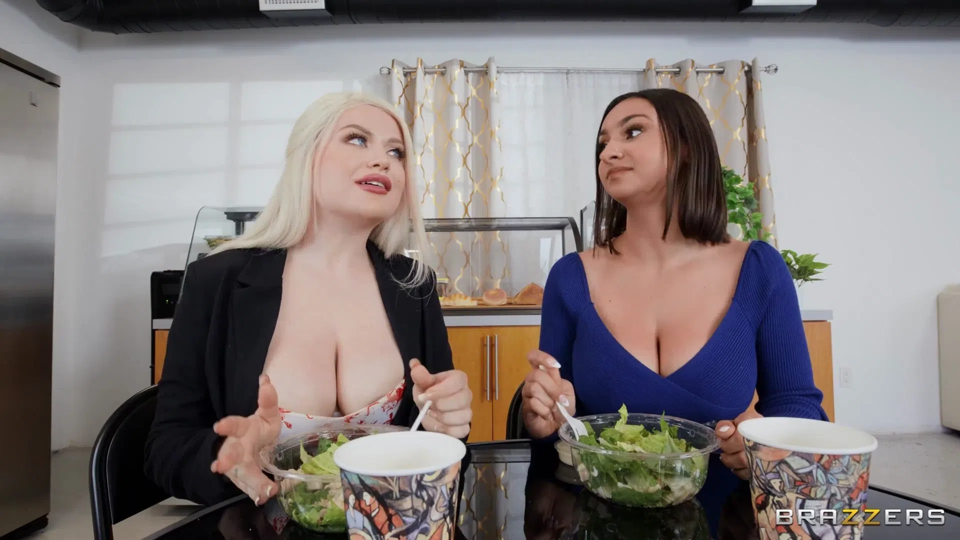 hailey-rose-london-laurent-brazzers-151544 Of Page 1-1.webp