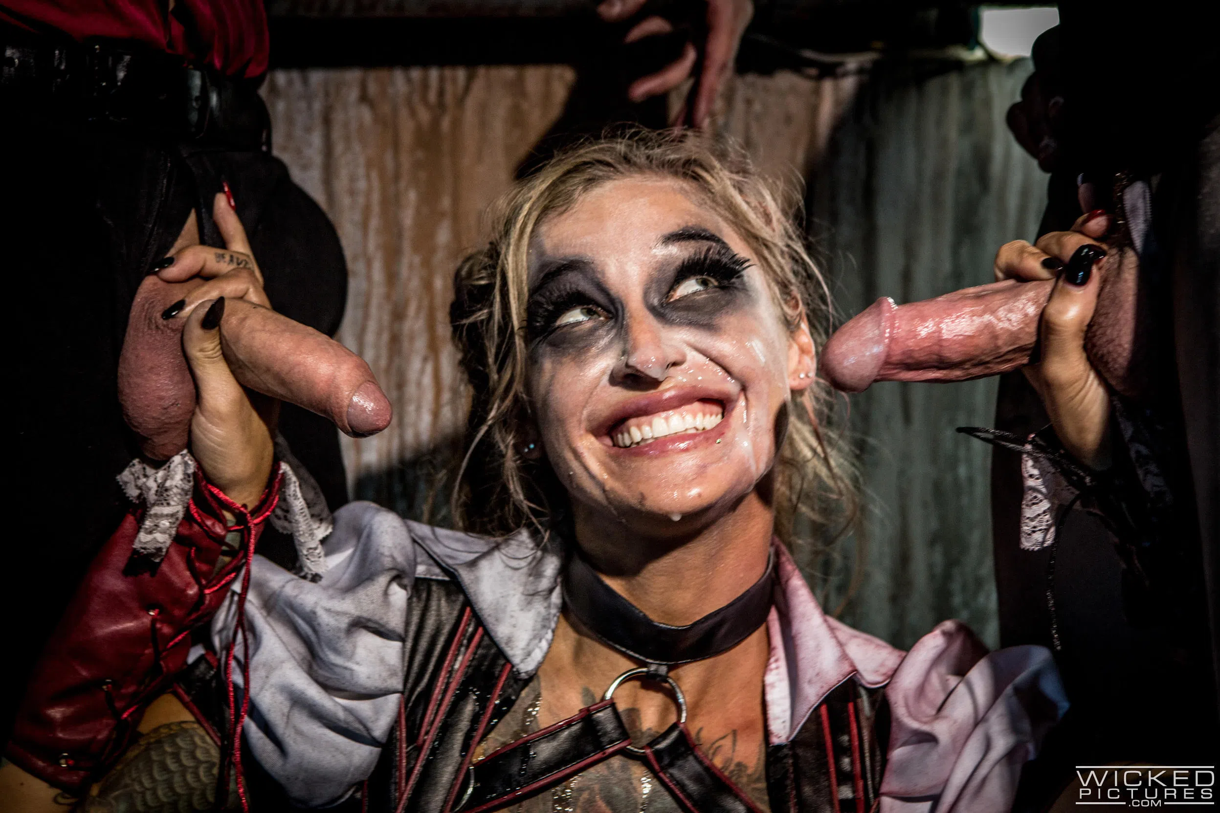 kleio-valentien-suicide-squad-xxx-an-axel-braun-parody-18551 Of Page 3-12.webp