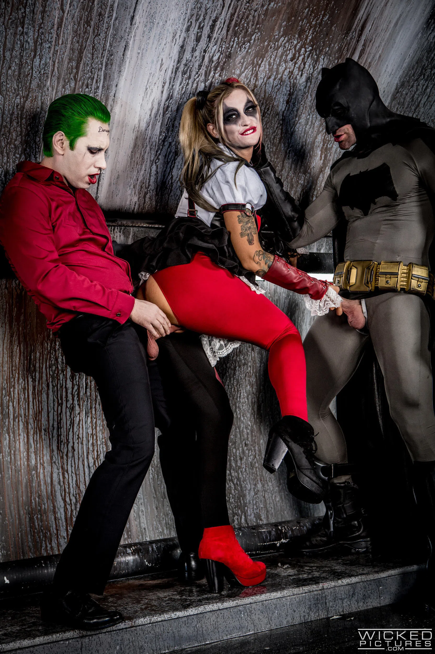kleio-valentien-suicide-squad-xxx-an-axel-braun-parody-18551 Of Page 2-6.webp
