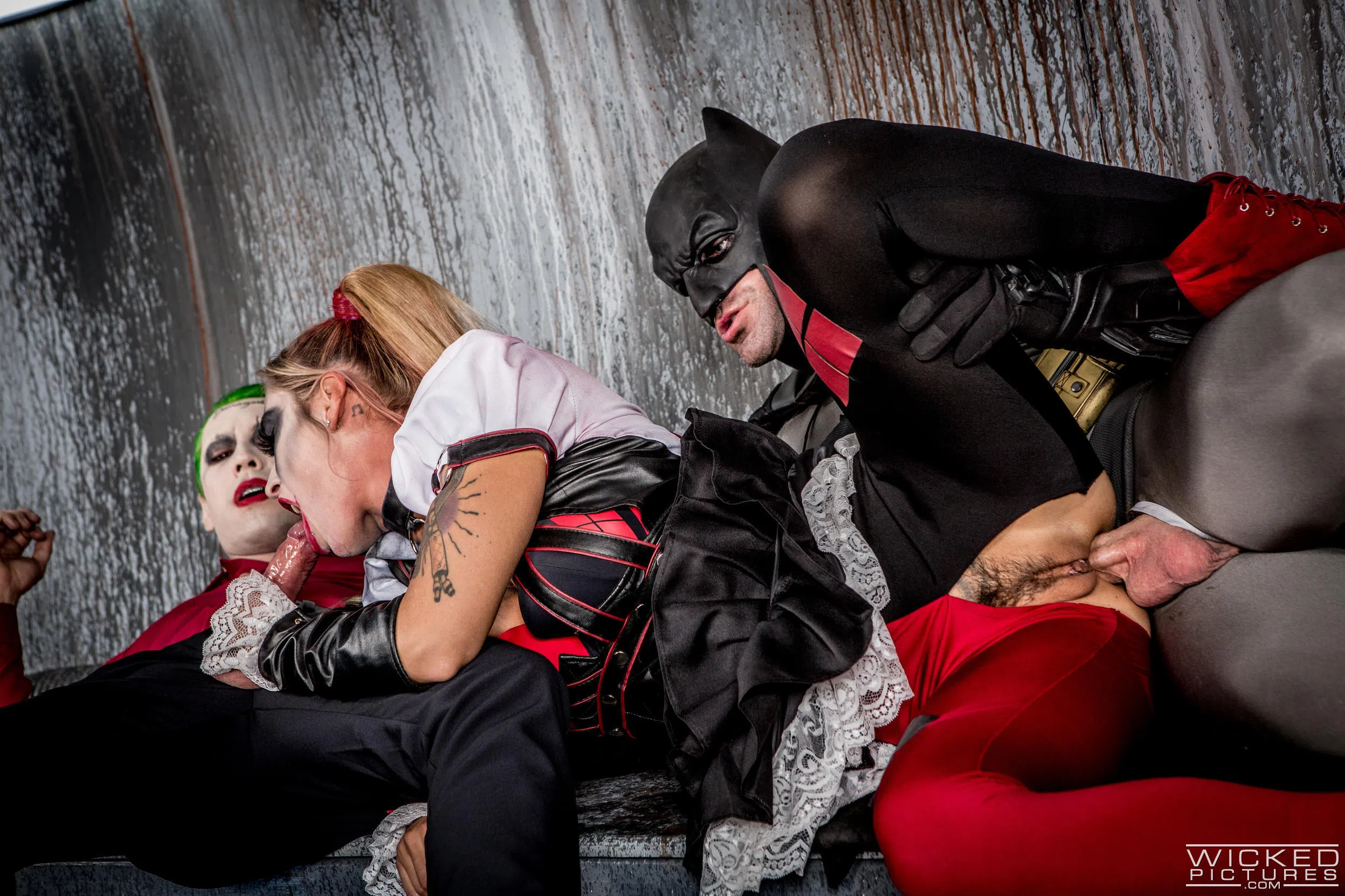 kleio-valentien-suicide-squad-xxx-an-axel-braun-parody-18551 Of Page 2-8.webp