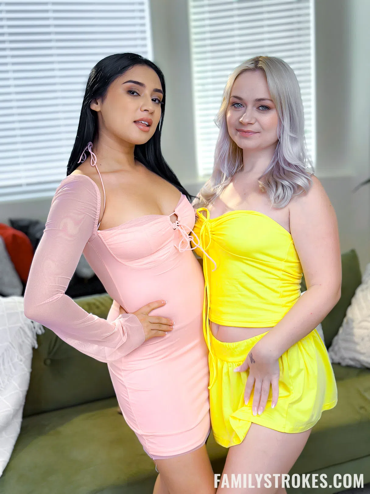 rylee-blake-ophelia-purr-family-strokes-182027 Of Page 2-9.webp