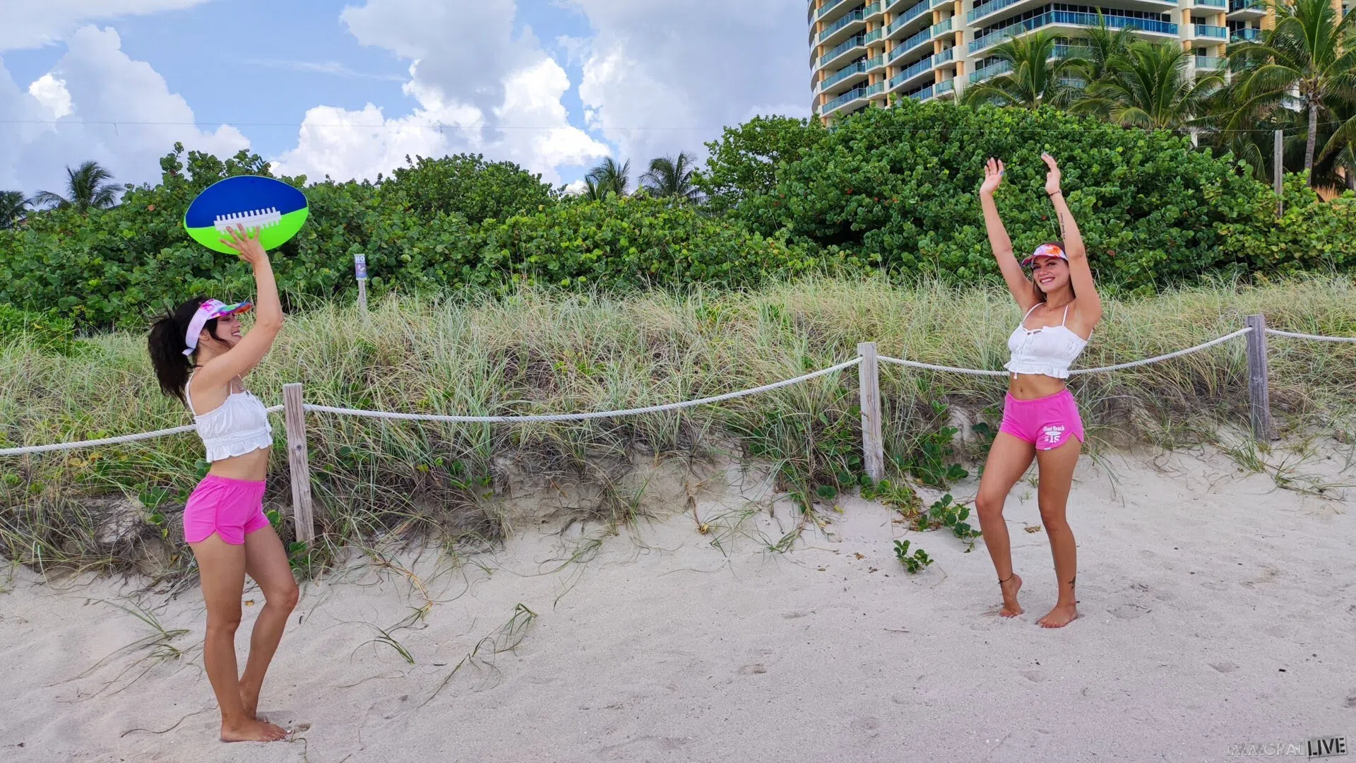 sofie-reyez-jc-wilds-immoral-live-144795 Of Page 1-1.webp