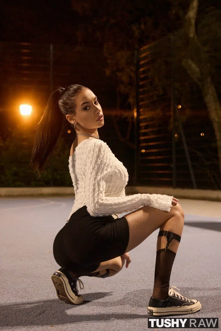 vanessa-alessia-sophie-weber-tushy-raw-168806 Of Page 1-4.webp