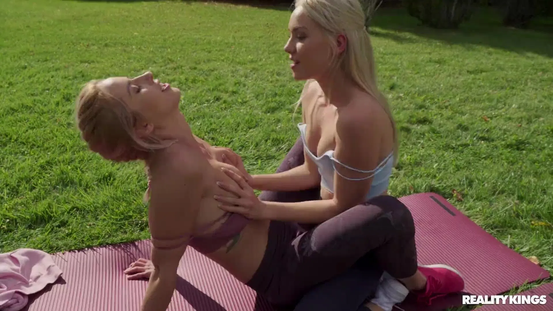amy-douxxx-barbie-brill-we-live-together-129126 Of Page 3-12.webp