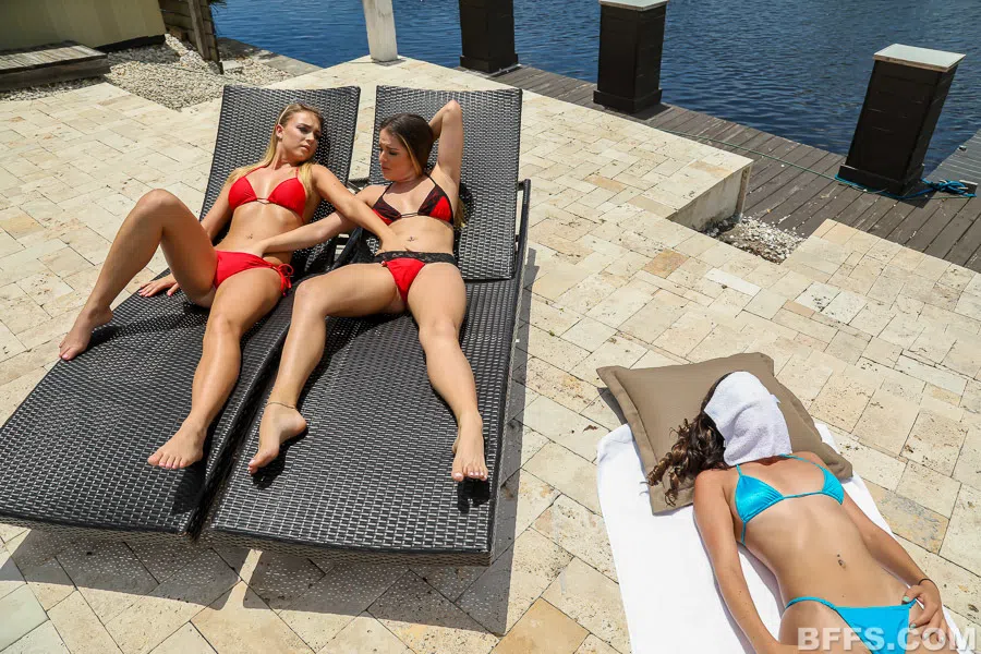 mila-marx-zoey-taylor-jade-amber-bffs-29930 Of Page 1-3.webp