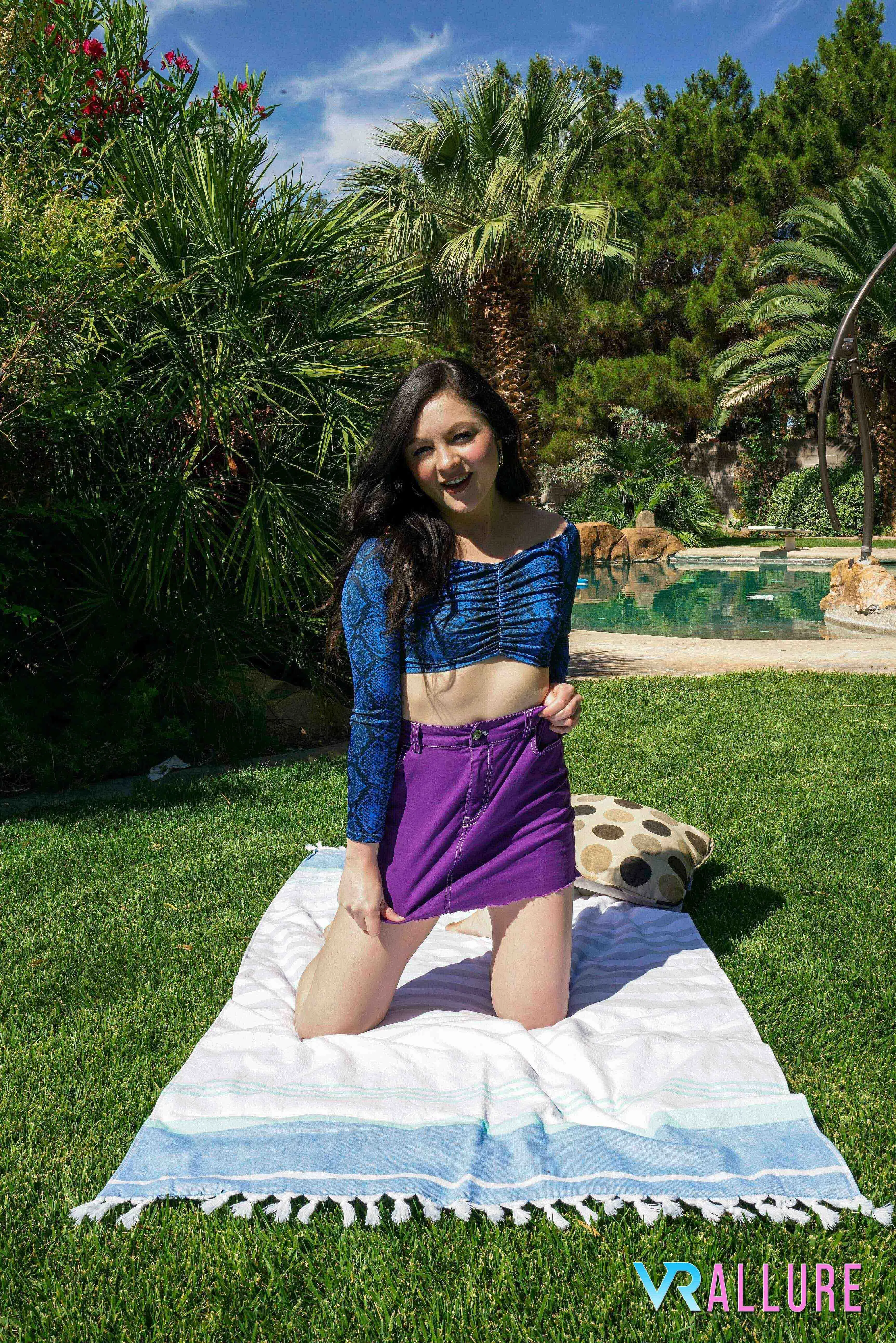 petra-blair-vr-allure-83258 Of Page 1-1.webp