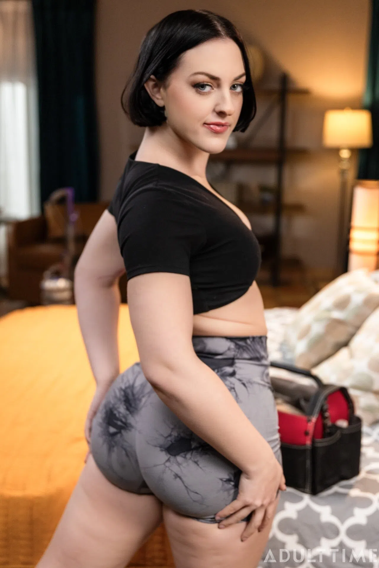 scarlett-alexis-lucy-lotus-lez-be-bad-205553 Of Page 1-2.webp