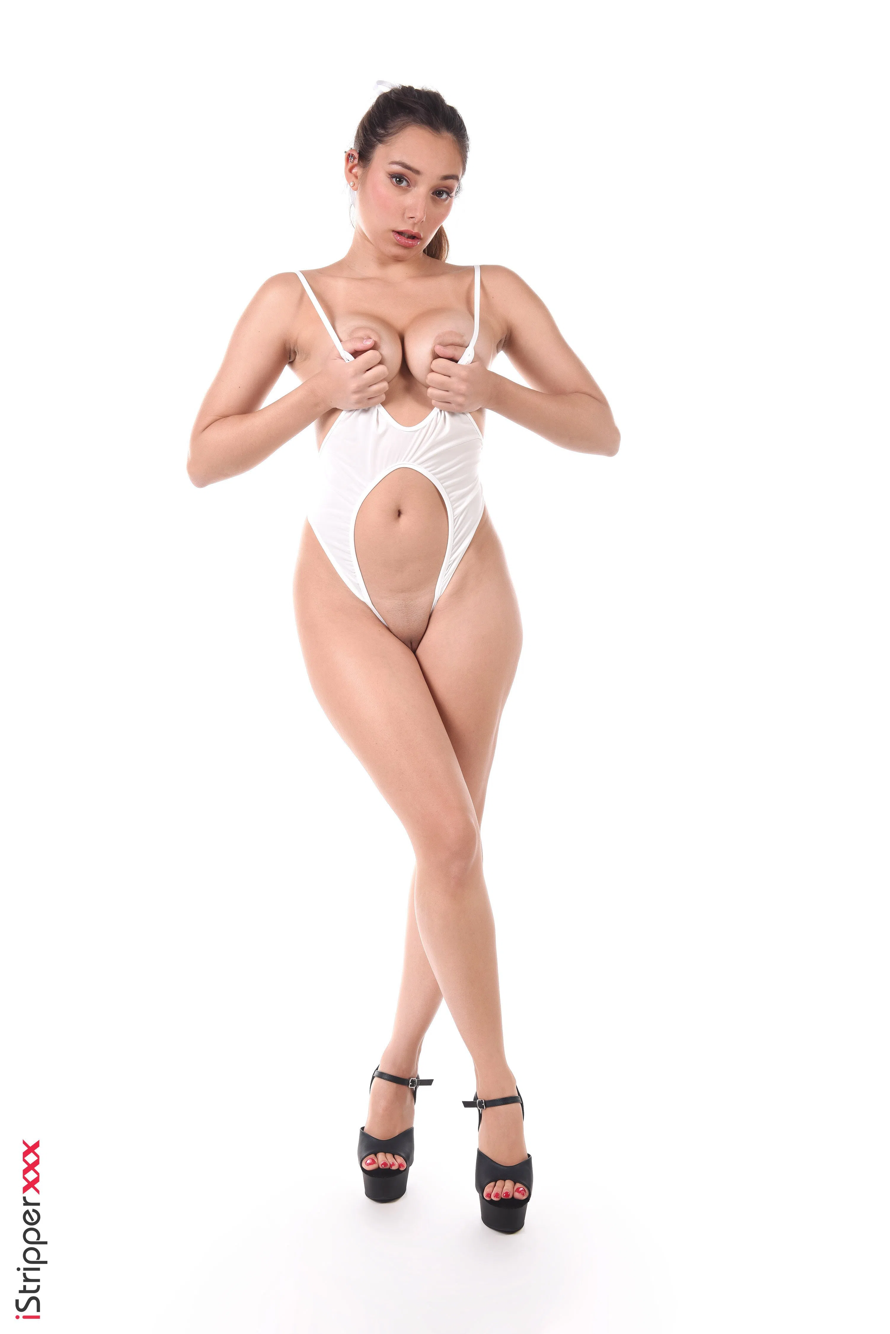 shelena-istripper-151352 Of Page 2-8.webp